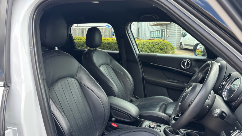 MINI Countryman 1.5 Cooper Exclusive 5dr Petrol Hatchback